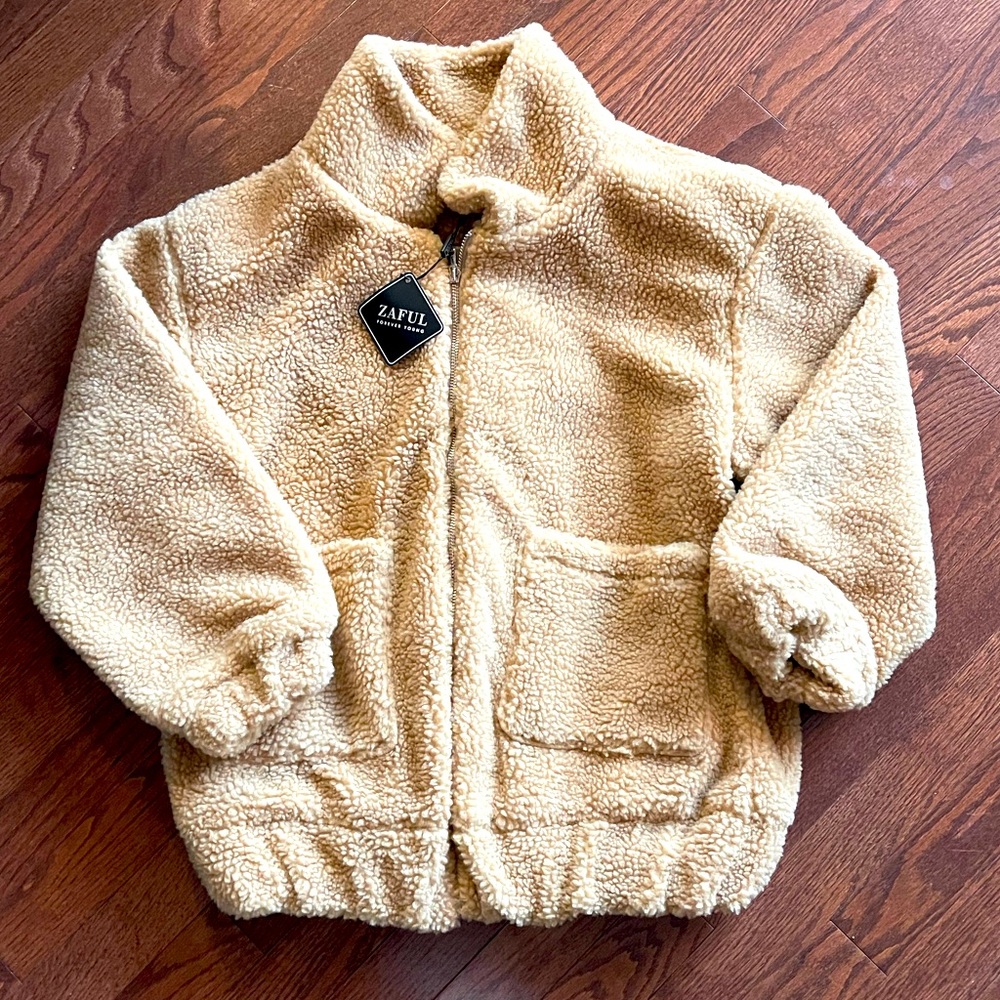 Fuzzy zippered top